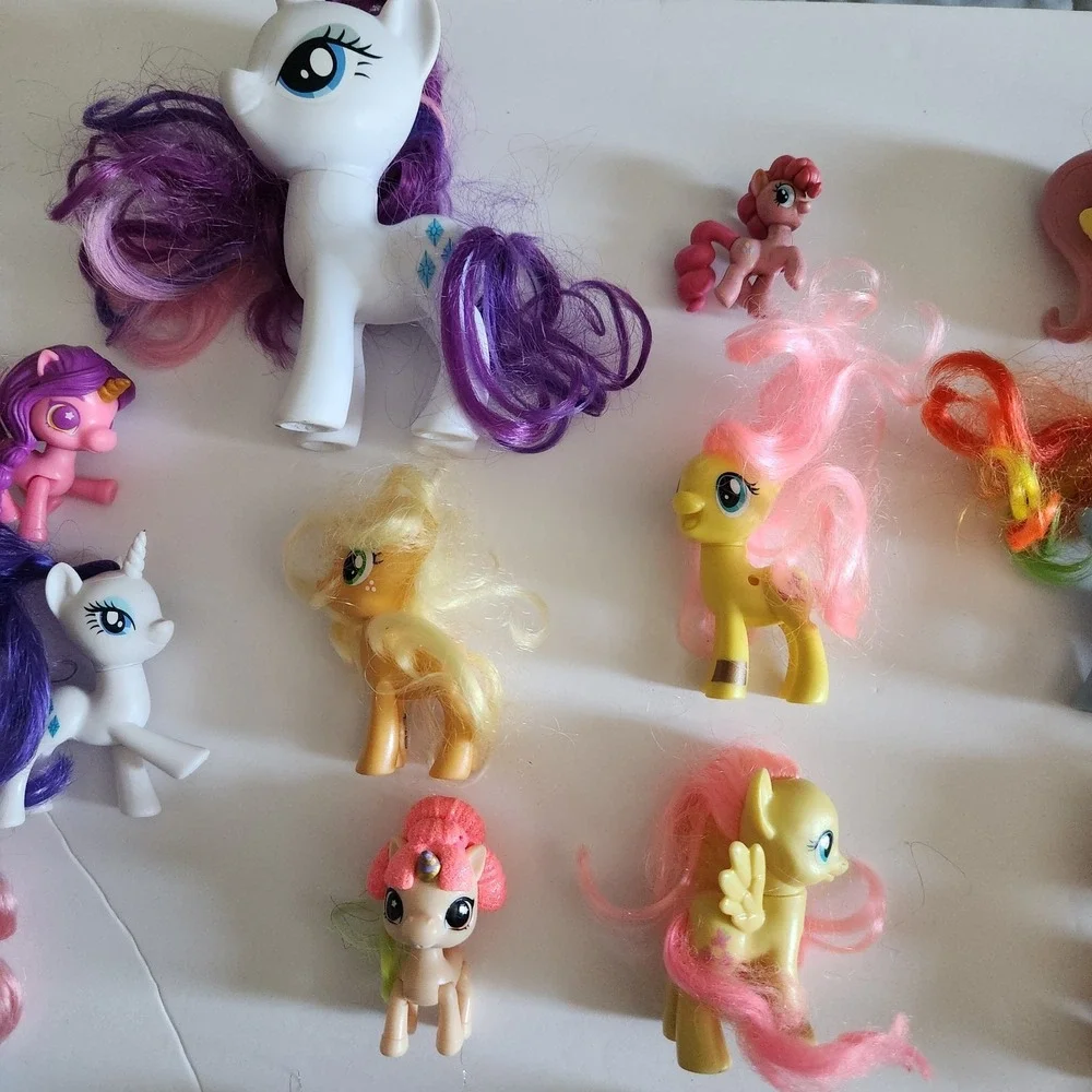 My Little Pony Figure Lot of 20 Assorted‎ Sizes And Generations